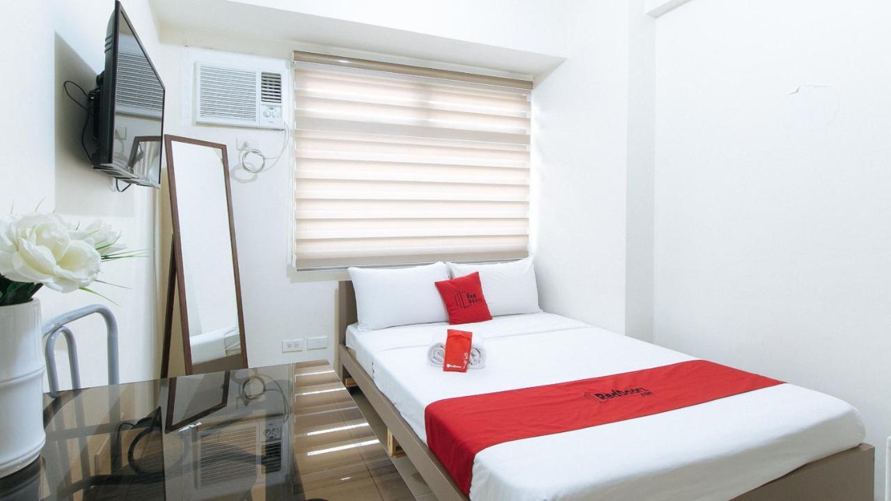 Reddoorz Plus @ Urban Deca Tower Edsa 2 Mandaluyong Exterior photo