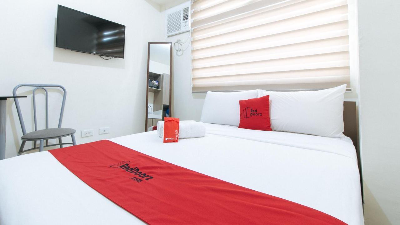 Reddoorz Plus @ Urban Deca Tower Edsa 2 Mandaluyong Exterior photo