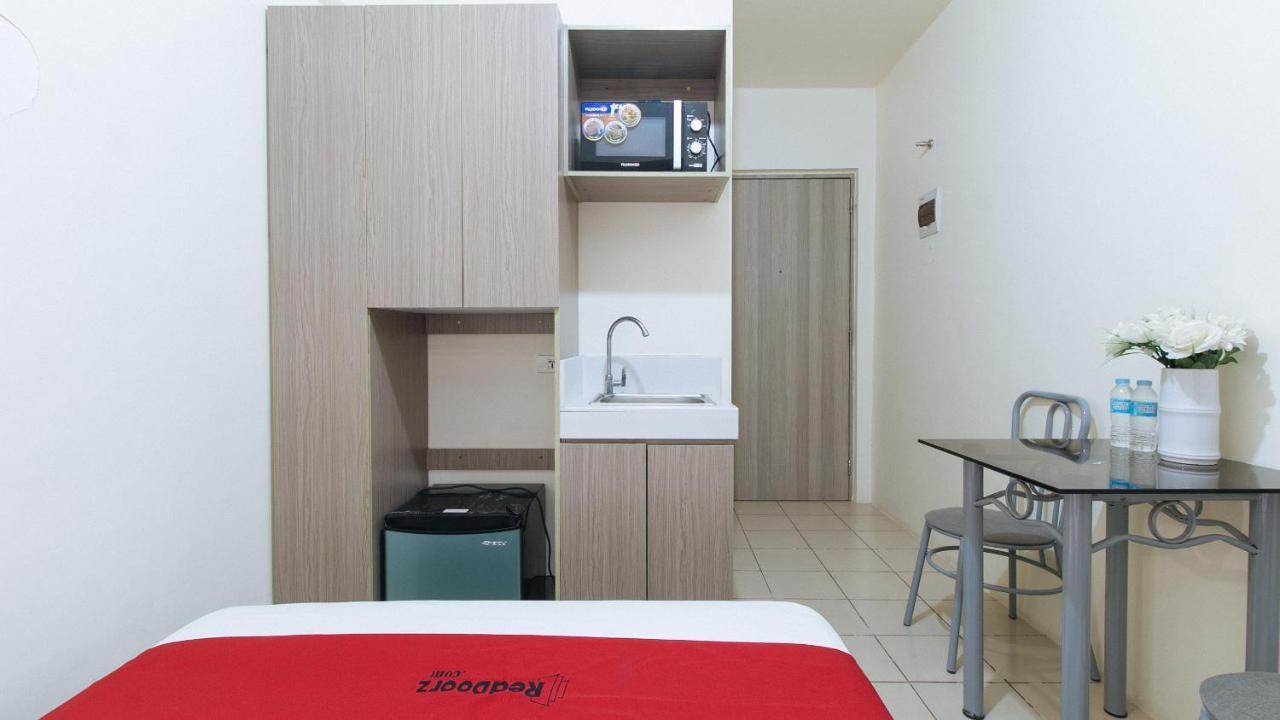 Reddoorz Plus @ Urban Deca Tower Edsa 2 Mandaluyong Exterior photo