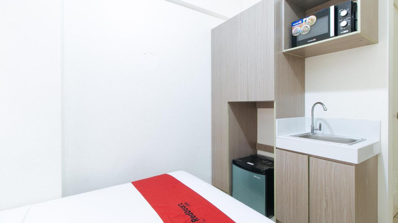 Reddoorz Plus @ Urban Deca Tower Edsa 2 Mandaluyong Exterior photo